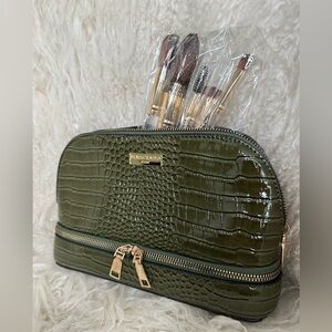 Brush-Bag Set from Marciano Green Embossed faux Crocodile Makeup Bag
